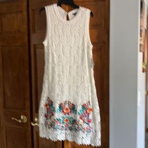 Ladies dress. Brand new